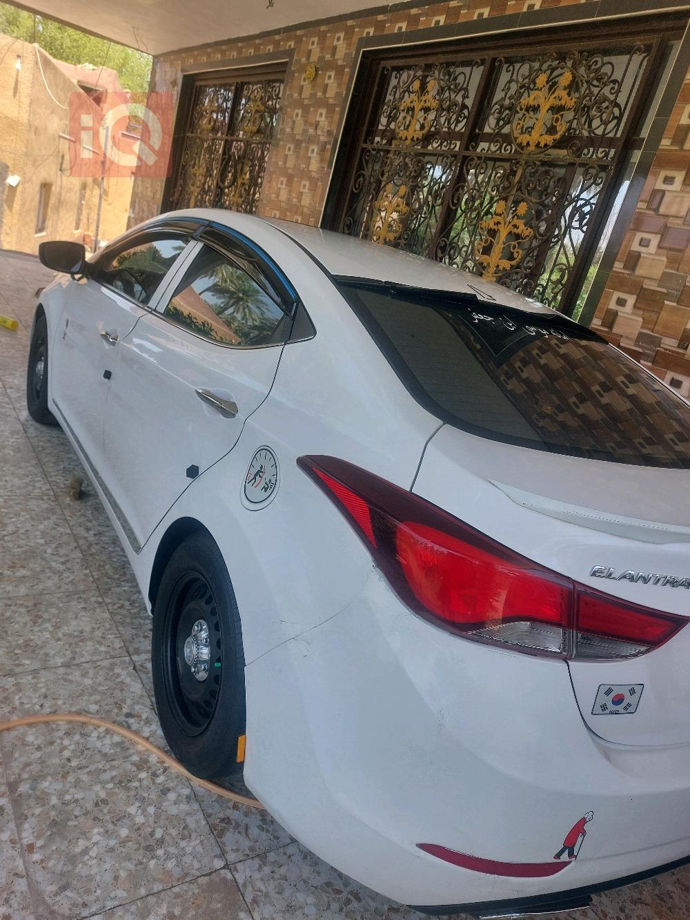 هیوندای ئەلەنترا